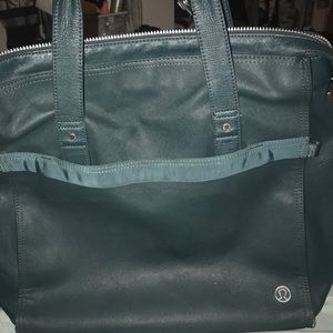 Lululemon tote